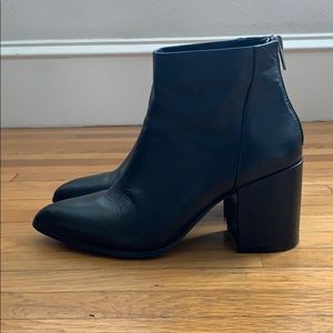 Steve Madden Jillian Black Leather Booties